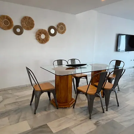 Puerto Banus Duplex Centric Waterfront 3 Bedroom Марбелья